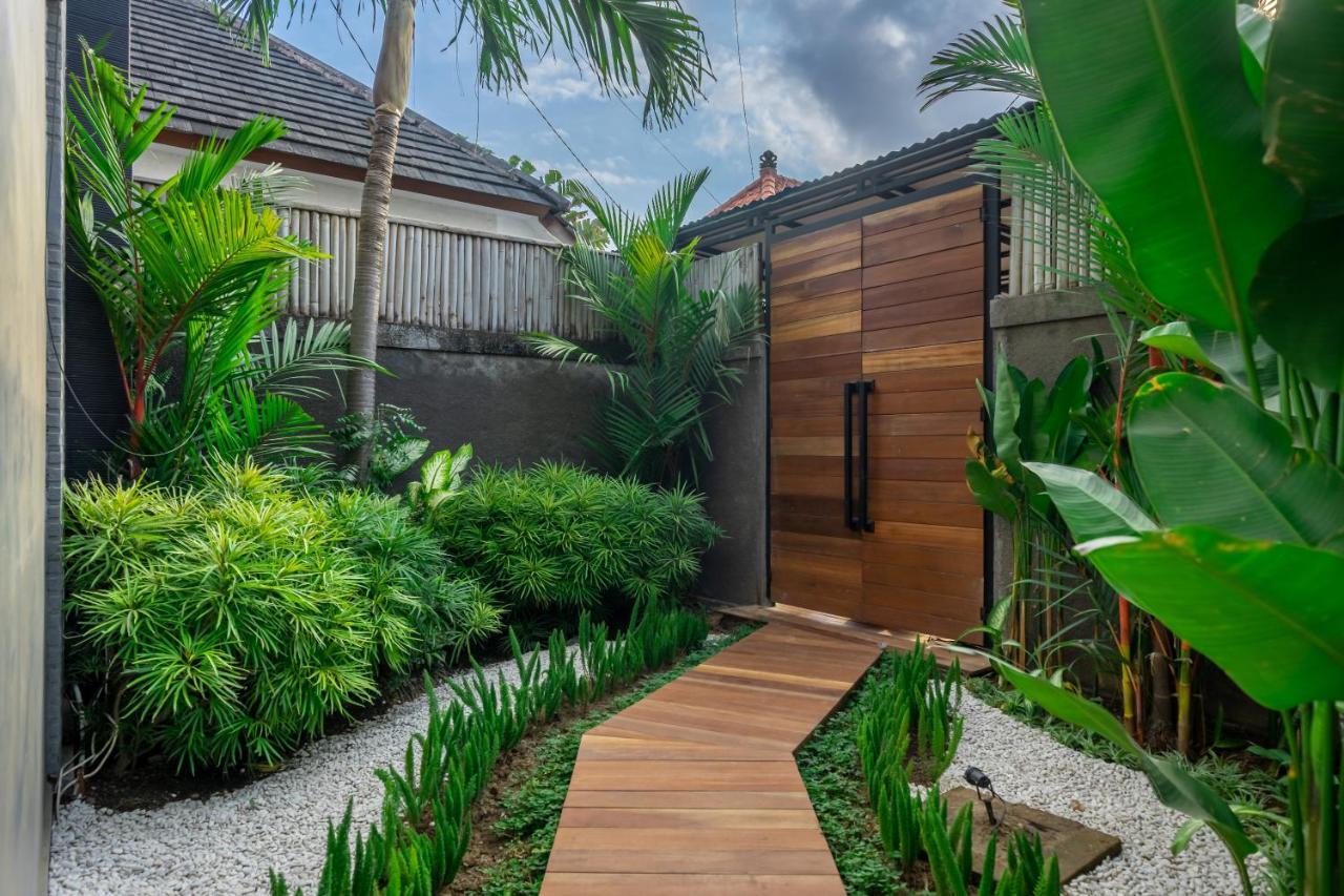Zenden Wellness Guesthouse Canggu Buitenkant foto